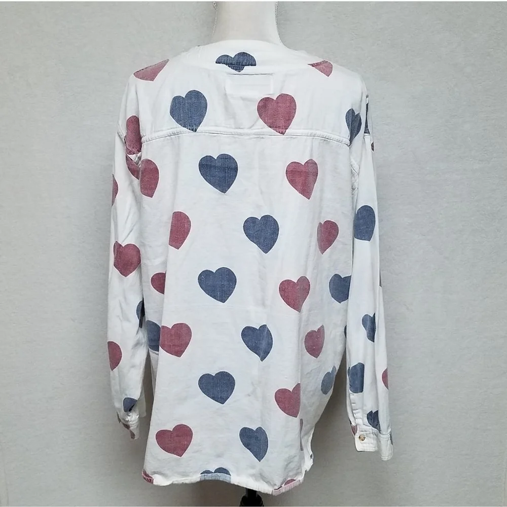 Vintage 80s Carolina Colours 11 White Blue Red Heart Denim V-neck Button Up Top - Picture 9 of 13